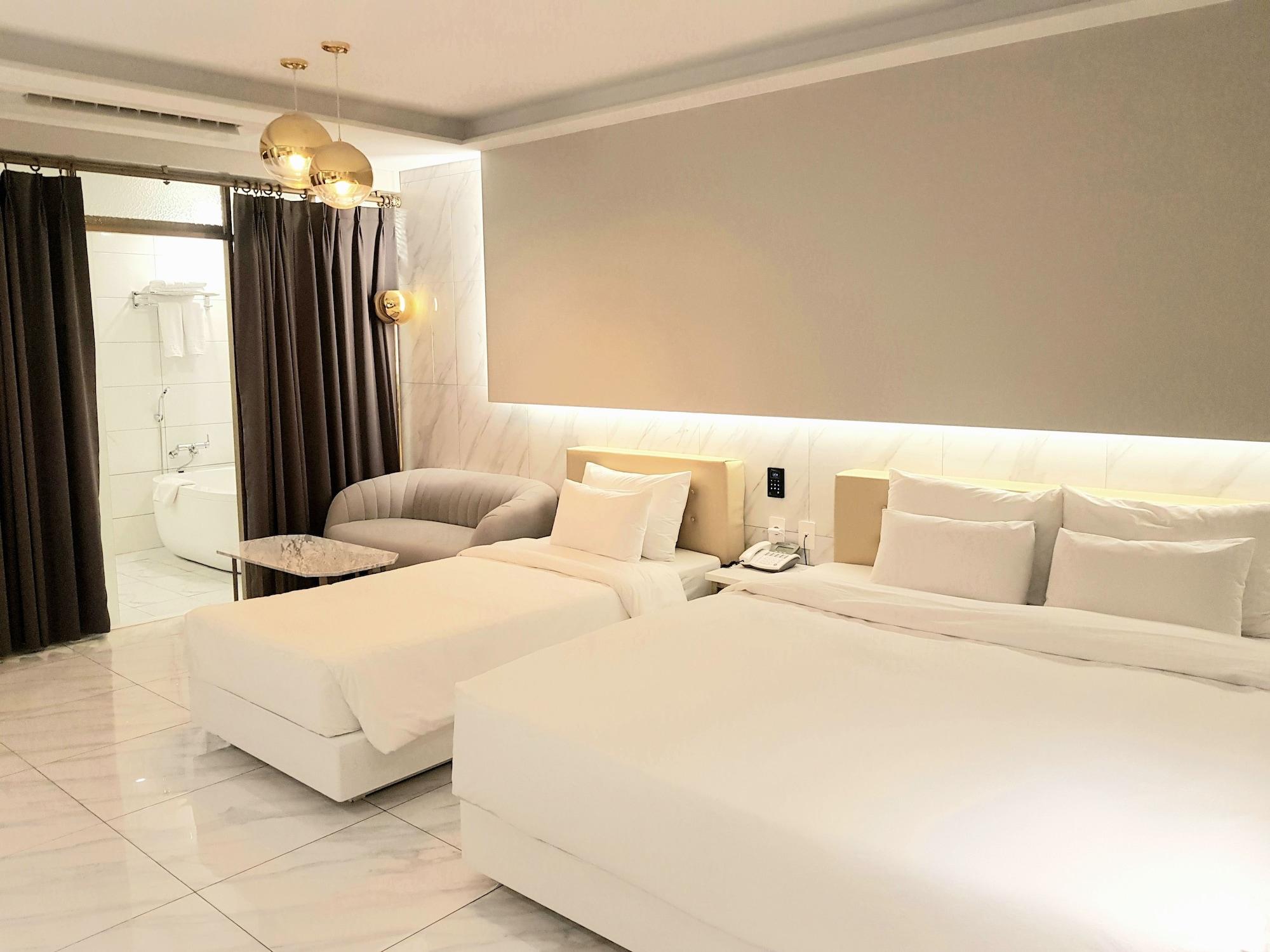 Hotel Wanted Інчхон Екстер'єр фото